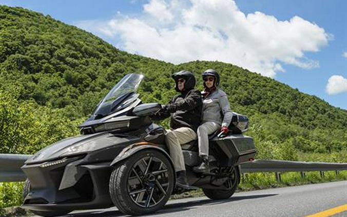2027 Can-Am Spyder RT Sea-to-Sky