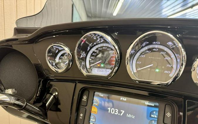 2015 Harley-Davidson® FLHTK - Ultra Limited