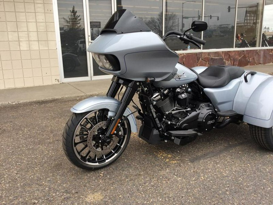 2024 Harley-Davidson® FLTRT - Road Glide® 3