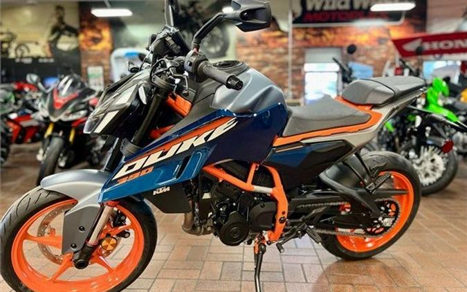 New 2024 KTM 390 DUKE