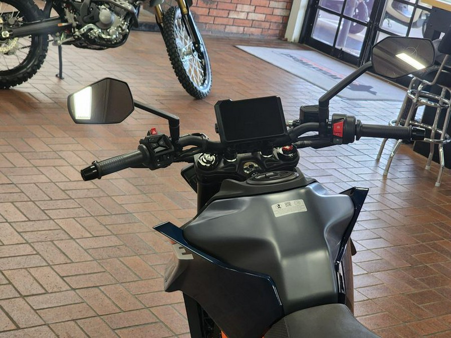 New 2024 KTM 390 DUKE