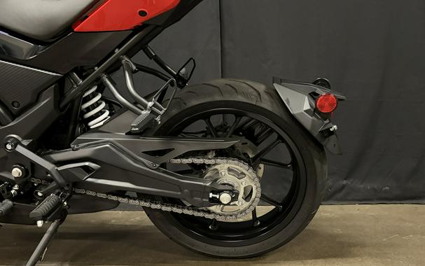 2025 300NK - CFMOTO