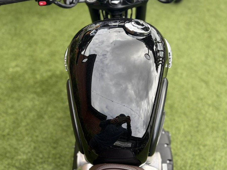 2026 Triumph BONNEVILLE T120