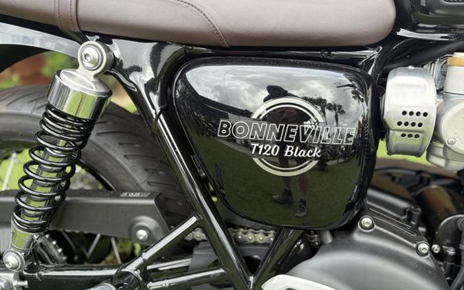 2026 Triumph BONNEVILLE T120