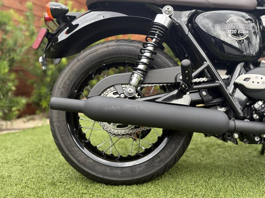 2026 Triumph BONNEVILLE T120