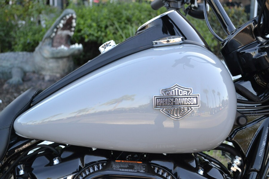 FLHRXS 2025 Road King™ Special