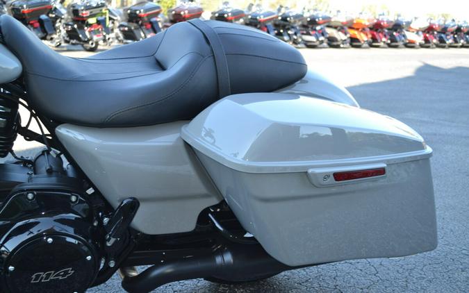 FLHRXS 2025 Road King™ Special