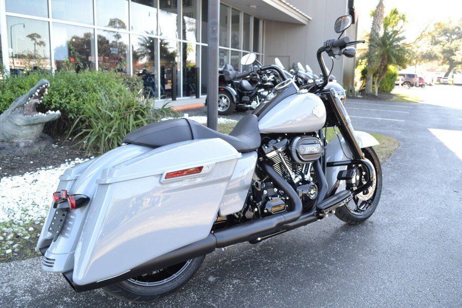 FLHRXS 2025 Road King™ Special