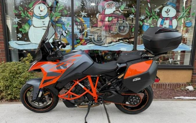 2023 KTM 1290 Super Duke GT