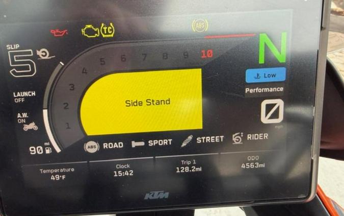 2023 KTM 1290 Super Duke GT