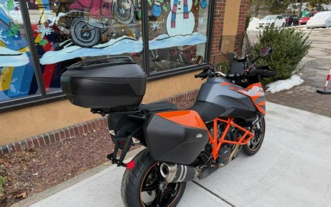 2023 KTM 1290 Super Duke GT