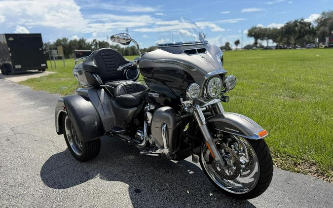 FLHTCUTG 2017 Tri Glide Ultra