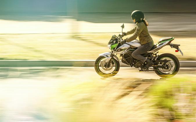 2024 Kawasaki Z® e-1 ABS - Spark a New Era As Early As December 2023!