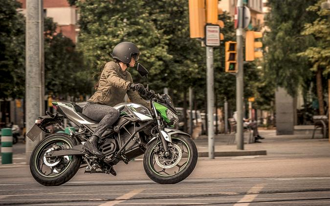 2024 Kawasaki Z® e-1 ABS - Spark a New Era As Early As December 2023!