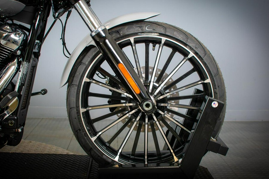 2024 Harley-Davidson Breakout 117