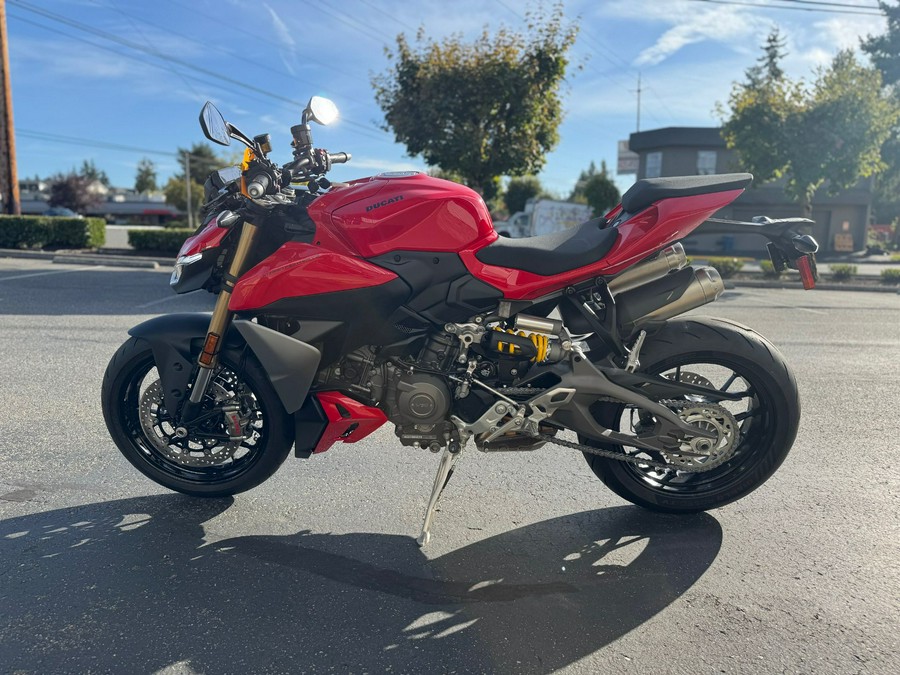 2026 Ducati Streetfighter V2