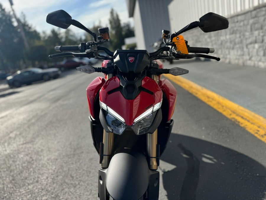 2026 Ducati Streetfighter V2
