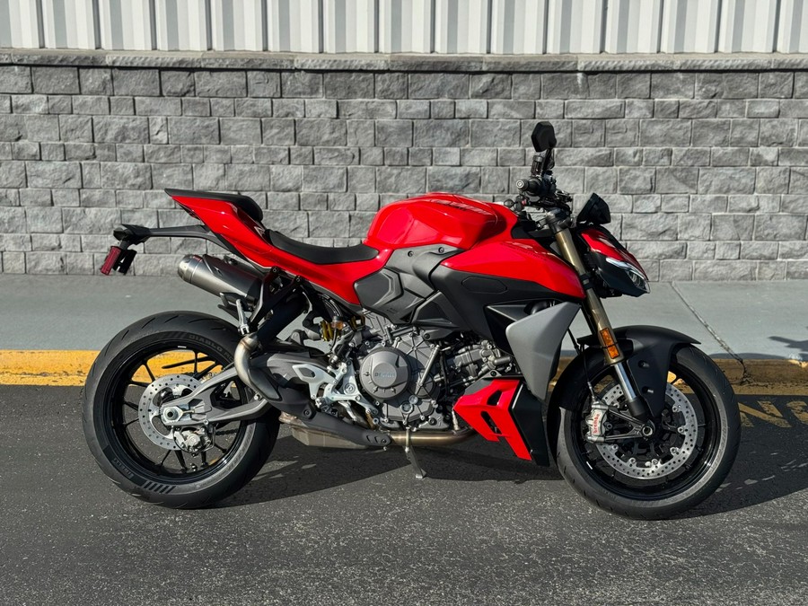 2026 Ducati Streetfighter V2