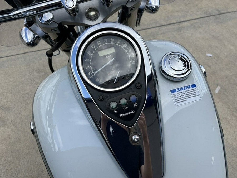 2022 Kawasaki Vulcan 900 Classic