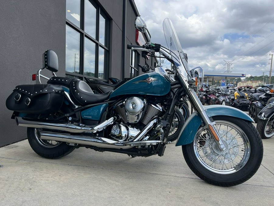 2022 Kawasaki Vulcan 900 Classic