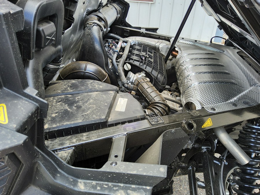 2026 Can-Am DEFENDER MAX XT CAB HD11 Stealth Black - BU2910