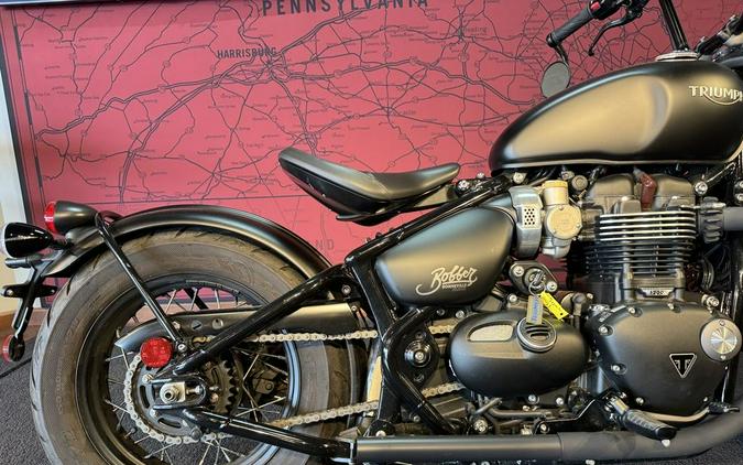 2018 Triumph Bonneville Bobber Black Matt Jet Black