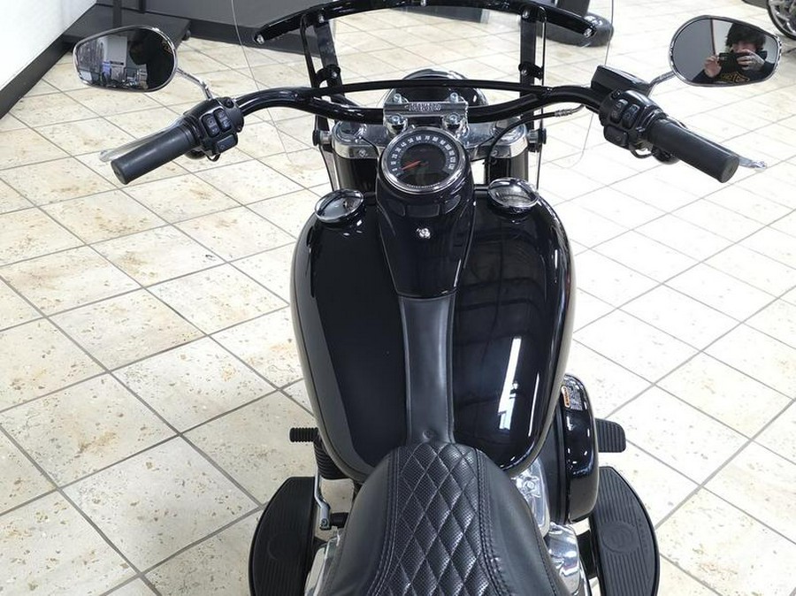 2019 Harley-Davidson® FLSL - Softail® Softail Slim®