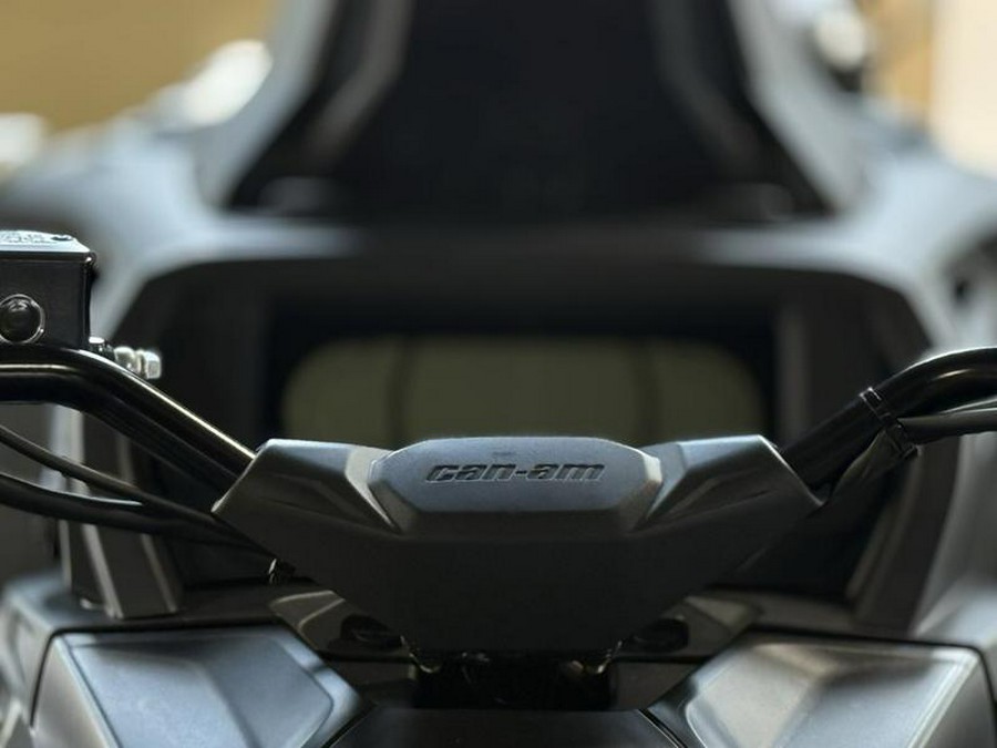 2026 Can-Am® Outlander X mr 850