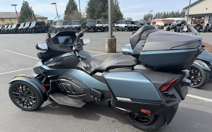 2026 Can-Am® Spyder RT Limited Dark