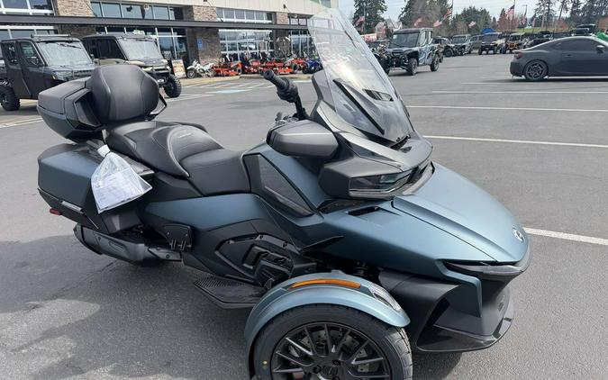 2026 Can-Am® Spyder RT Limited Dark