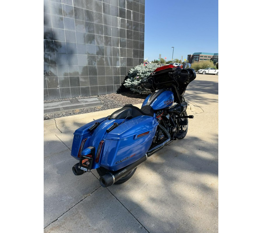 2026 Harley-Davidson® CVO Street Glide ST Electric Coast