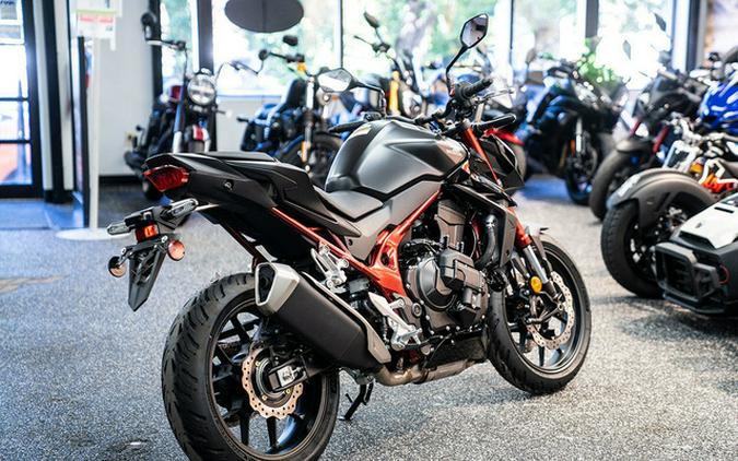 2026 Honda CB750 Hornet E-Clutch