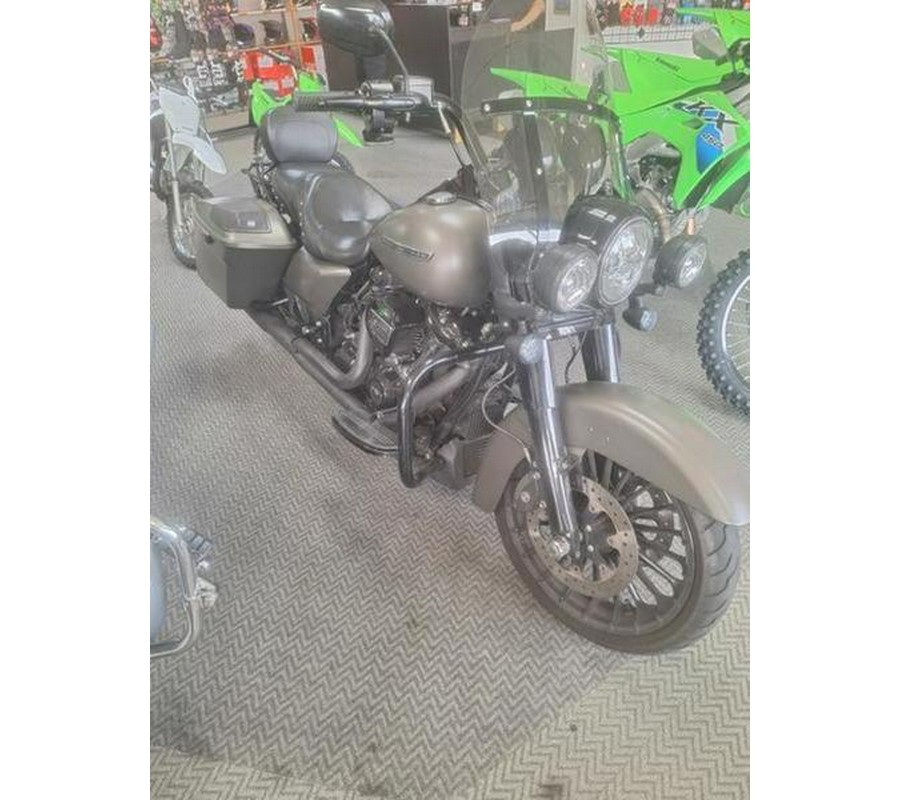 2018 Harley-Davidson® FLHRXS - Road King® Special