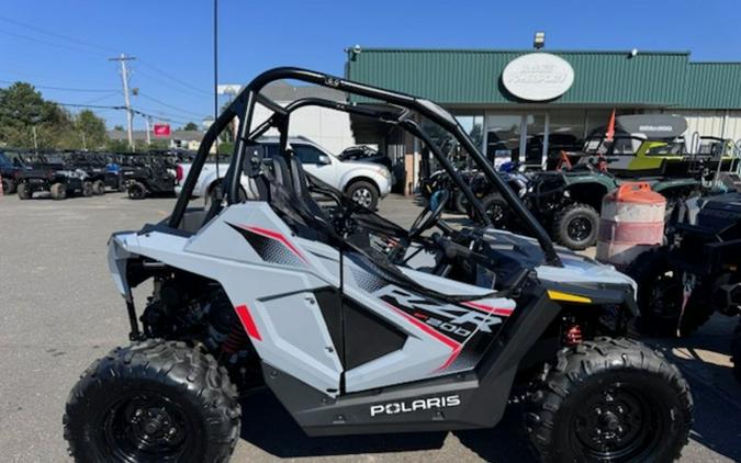 2024 Polaris RZR 200 EFI