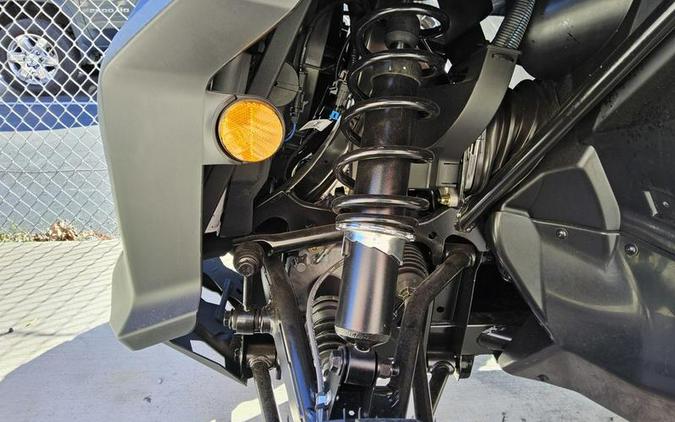 2026 Can-Am® Commander DPS 700