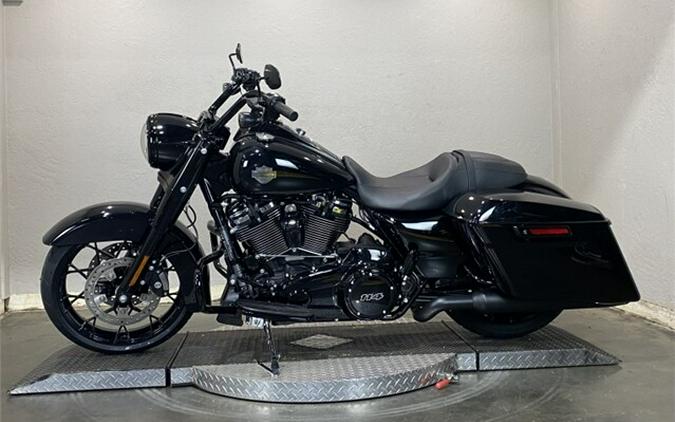 2023 Harley-Davidson Road King Special Vivid Black