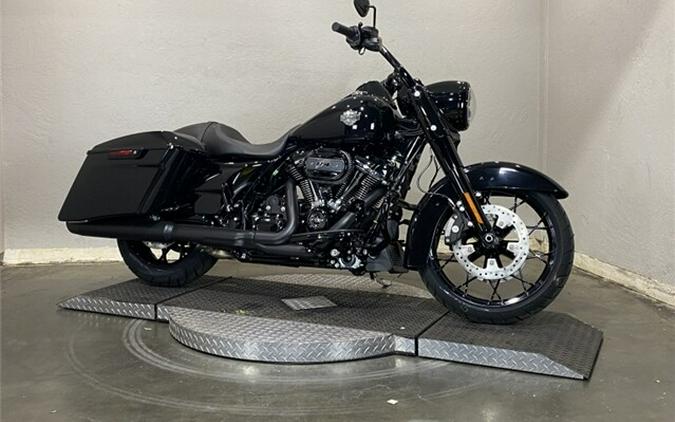 2023 Harley-Davidson Road King Special Vivid Black