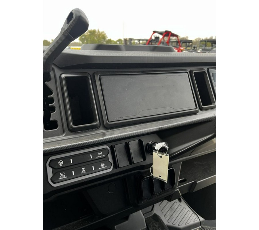 2026 Can-Am Defender MAX XT HD11