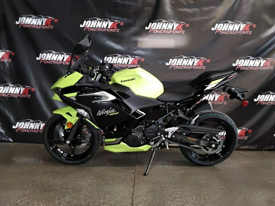 2026 Kawasaki Ninja 500 ABS Metallic Flat Spark Black