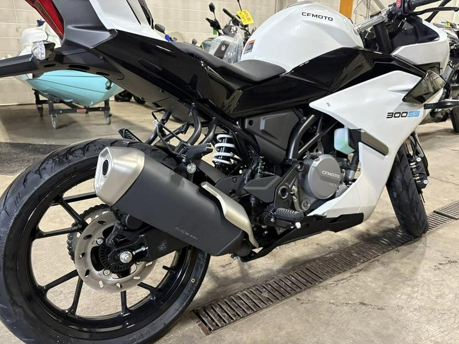 2025 CFMOTO 300SS