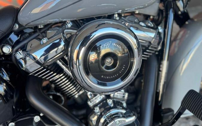 2026 Harley Davidson Heritage Classic® FLHC