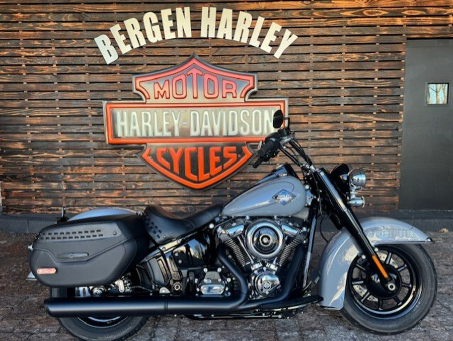 2026 Harley Davidson Heritage Classic® FLHC