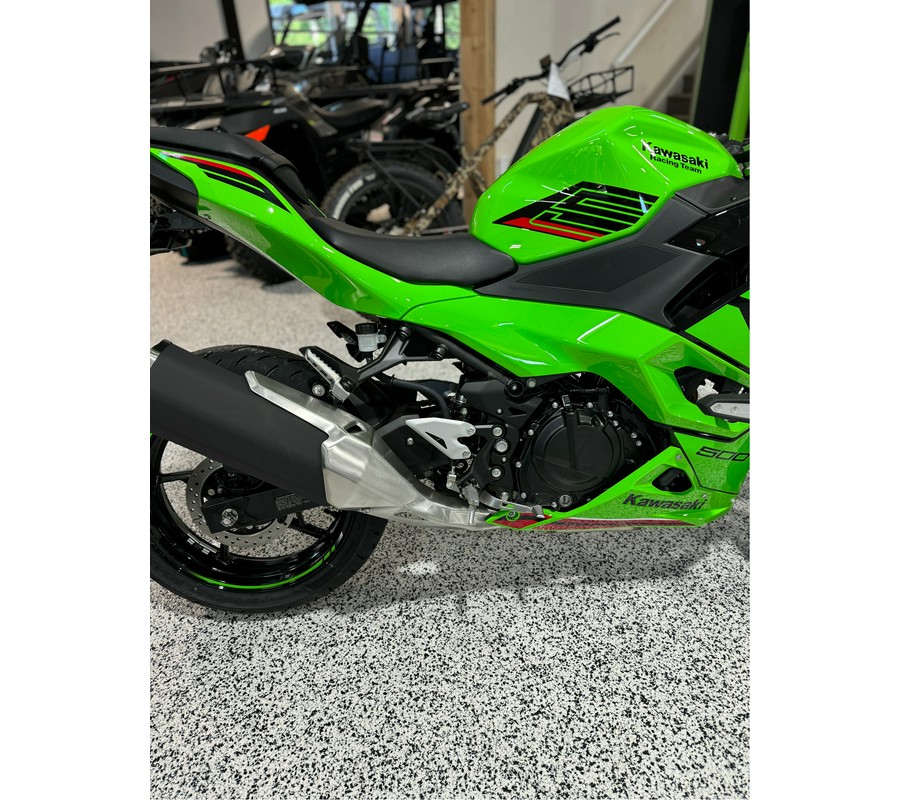 2024 Kawasaki Ninja 500 KRT Edition