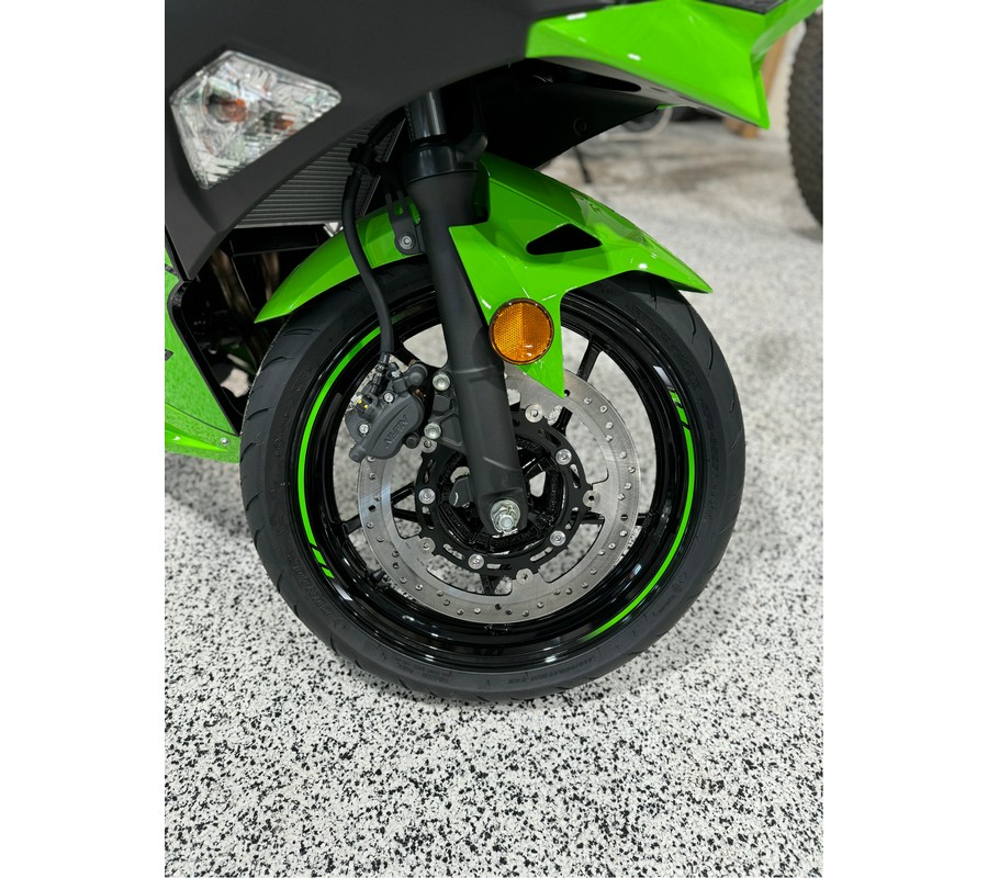 2024 Kawasaki Ninja 500 KRT Edition