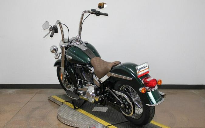 Harley-Davidson Heritage Classic 2024 FLHCS 84392224 ALPINE GREEN W/ PINSTRIPE