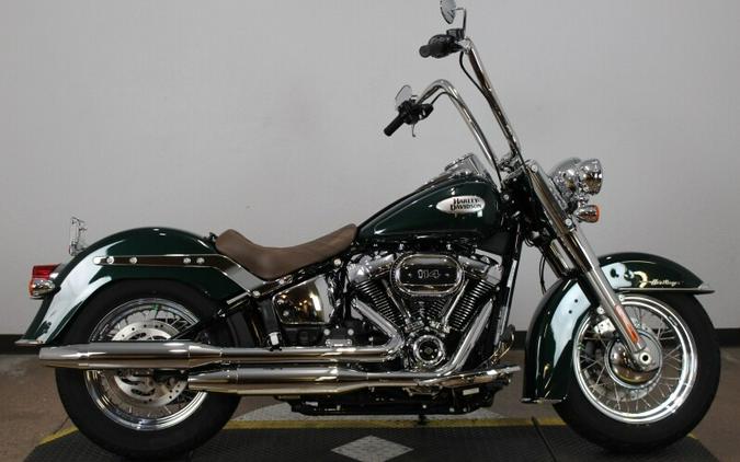 Harley-Davidson Heritage Classic 2024 FLHCS 84392224 ALPINE GREEN W/ PINSTRIPE