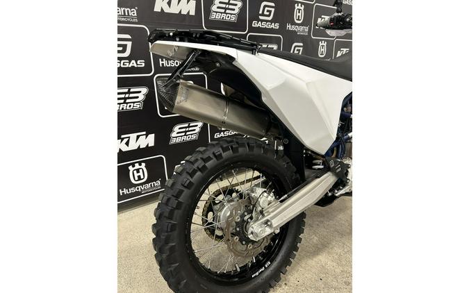 2021 Husqvarna Motorcycles 701 ENDURO