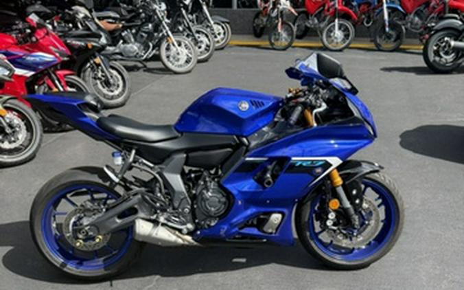 2025 Yamaha YZF R7