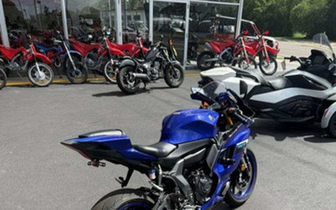 2025 Yamaha YZF R7