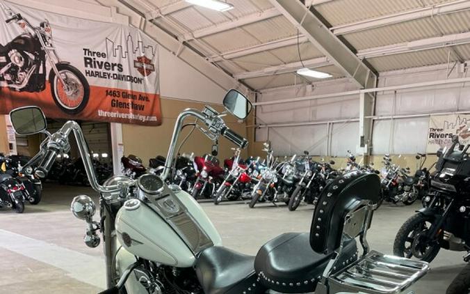 2000 Harley-Davidson® Fat Boy® White